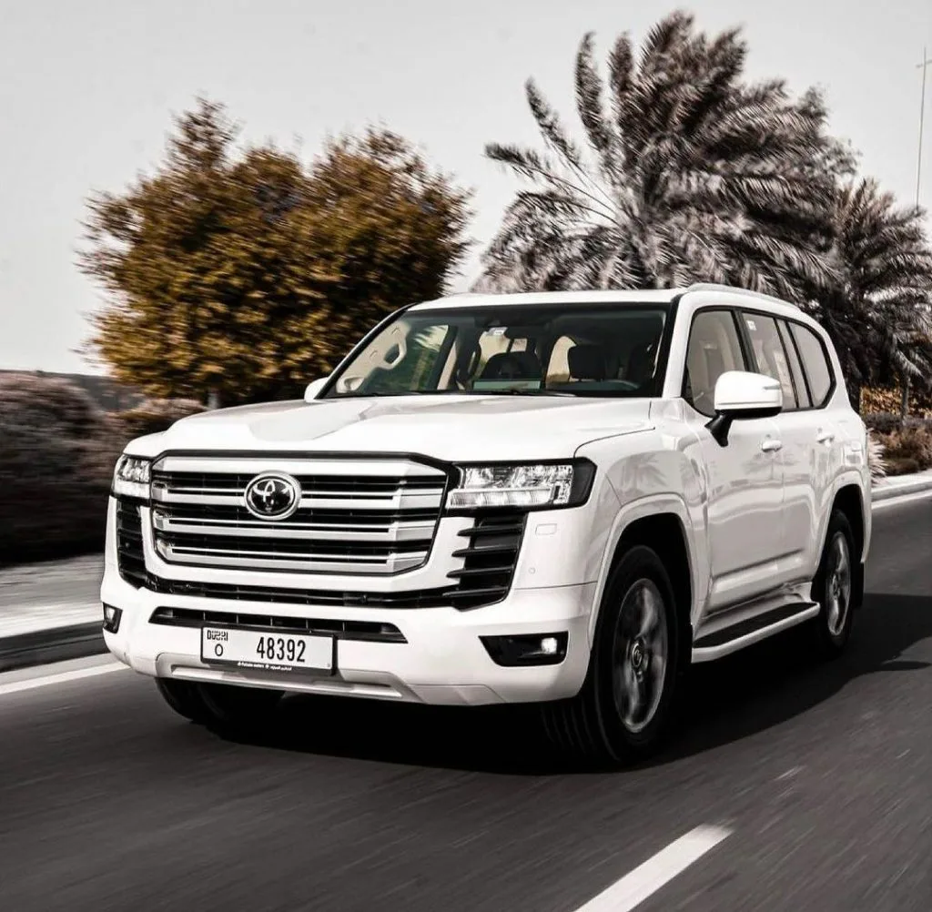 245689489_img_15 LC-300 2026 DUBAI GASOLINE 4.0 V6 (1GR-FE) GXR 4X4 - Imagen 1