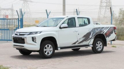 L-200 2023 DUBAI GASOLINE 2.4L V4 BASICA