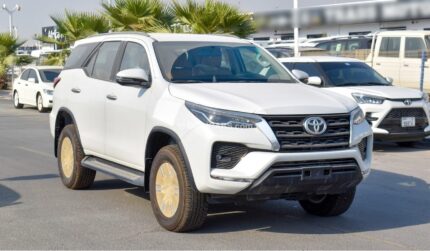 FORTUNER 2023 DUBAI DIESEL 2.4  TURBO DIELES 4X4