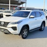 FORTUNER 2023 DUBAI GASOLINE 2.7 PETROL 4x4 DIGITAL AC